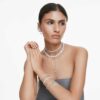 Brățară Ariana Grande X Swarovski cu perle de cristal, tăietură baguette, albă, placată cu rodiu Brățară Ariana Grande X Swarovski cu perle de cristal, tăietură baguette, albă, placată cu rodiu