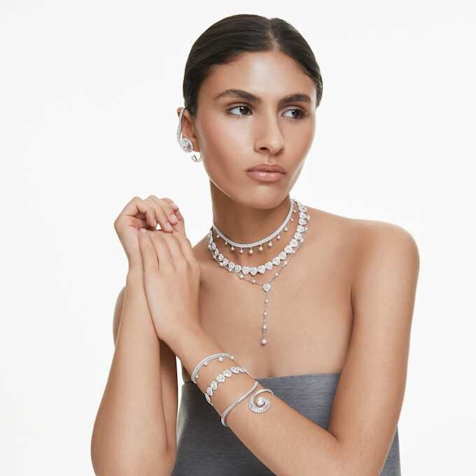Brățară Ariana Grande X Swarovski cu perle de cristal, tăietură baguette, albă, placată cu rodiu Brățară Ariana Grande X Swarovski cu perle de cristal, tăietură baguette, albă, placată cu rodiu