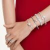 Brățară Ariana Grande X Swarovski cu tăieturi mixte, inimioare, albă, placată cu rodiu Brățară Ariana Grande X Swarovski cu tăieturi mixte, inimioare, albă, placată cu rodiu