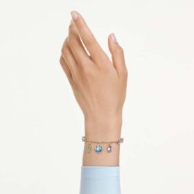 Brățară Gema cu tăieturi mixte, cristale atârnătoare, multicoloră, placată în nuanță aurie Brățară Gema cu tăieturi mixte, cristale atârnătoare, multicoloră, placată în nuanță aurie