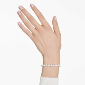 Brățară Matrix Tennis cu perle de cristal, tăietură rotundă, albă, placată cu rodiu Brățară Matrix Tennis cu perle de cristal, tăietură rotundă, albă, placată cu rodiu