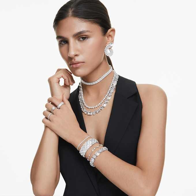 Ceas-brățară Curiosa cu brățară din cristale, nuanță argintie, oțel inoxidabil Ceas-brățară Curiosa cu brățară din cristale, nuanță argintie, oțel inoxidabil