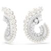 Cercei cu pandantiv Ariana Grande X Swarovski cu perle de cristal, tăieturi mixte, albi, placare cu rodiu Cercei cu pandantiv Ariana Grande X Swarovski cu perle de cristal, tăieturi mixte, albi, placare cu rodiu