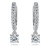 Cercei Eternity Drop cu diamante create în laborator, 0,7 Ct Tw, formă rotundă, aur alb de 14K Cercei Eternity Drop cu diamante create în laborator, 0,7 Ct Tw, formă rotundă, aur alb de 14K