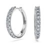 Cercei inelari Eternity cu diamante create în laborator, 0,56 ct în total, formă rotundă, argint sterling Cercei inelari Eternity cu diamante create în laborator, 0,56 ct în total, formă rotundă, argint sterling