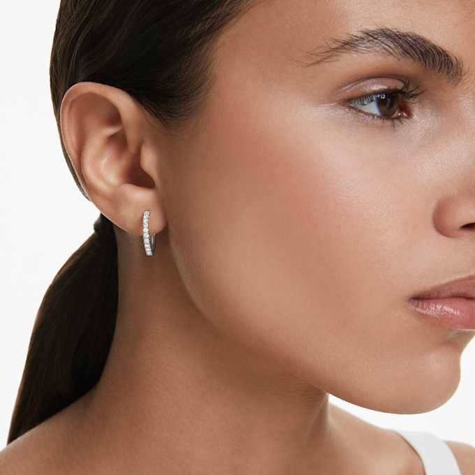 Cercei inelari Eternity cu diamante create în laborator, 0,56 ct în total, formă rotundă, argint sterling Cercei inelari Eternity cu diamante create în laborator, 0,56 ct în total, formă rotundă, argint sterling