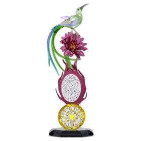 Idyllia Sugarbird și totemul cu fructul dragonului