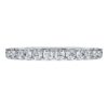 Inel cu bandă Eternity cu diamante create în laborator, 0,5 carate în total, formă rotundă, aur alb de 14K Inel cu bandă Eternity cu diamante create în laborator, 0,5 carate în total, formă rotundă, aur alb de 14K