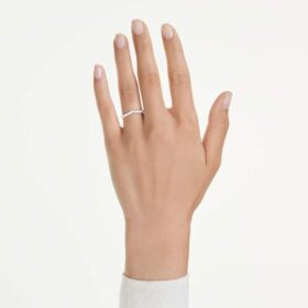 Inel cu bandă în formă de V „Eternity”, cu diamante create în laborator, 0,25 carate în total, formă rotundă, aur alb de 14K Inel cu bandă în formă de V „Eternity”, cu diamante create în laborator, 0,25 carate în total, formă rotundă, aur alb de 14K